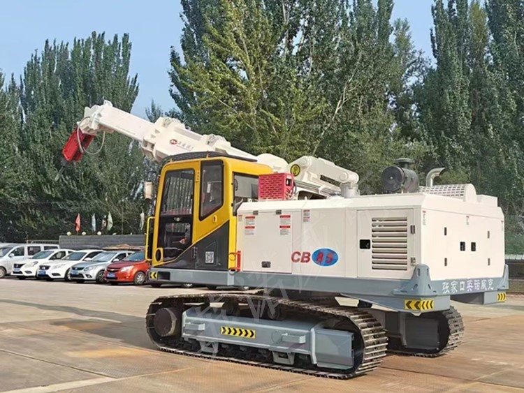 CB85履带式全液压拆包机